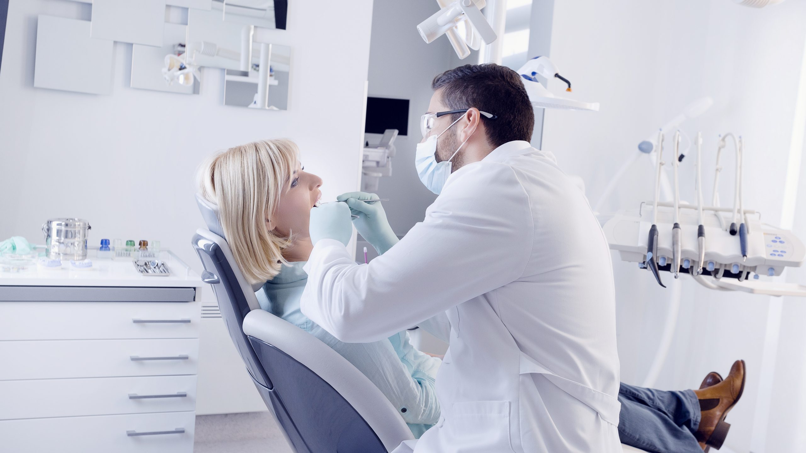 Dentist in Palm Springs, CA